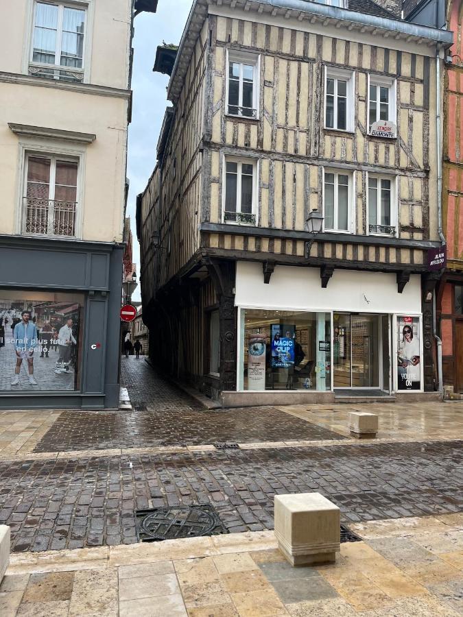 Apartamento Coeur De Bouchon Troyes Exterior foto